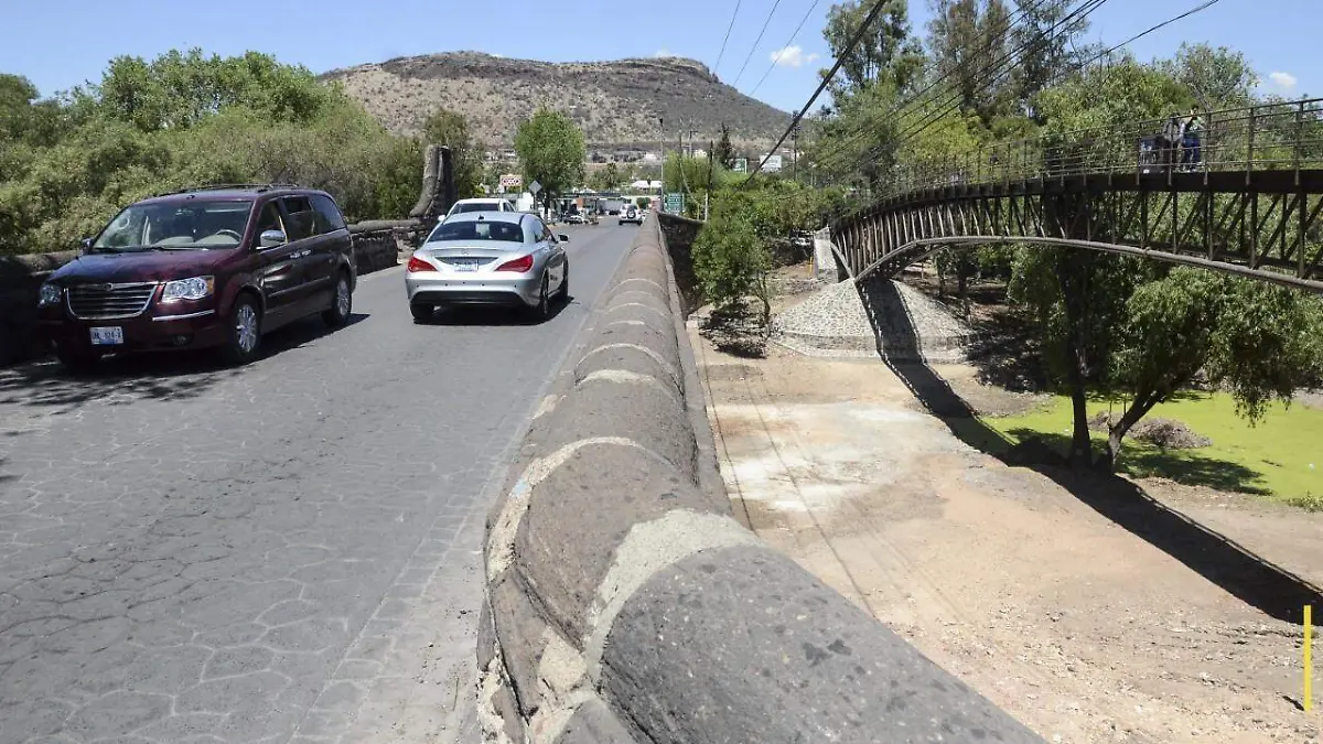 La propuesta consiste en un proyecto que tiene como principal objetivo respetar el símbolo